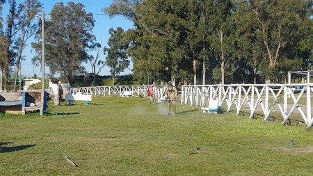 Trabajos de mejora y limpieza en el balneario municipal